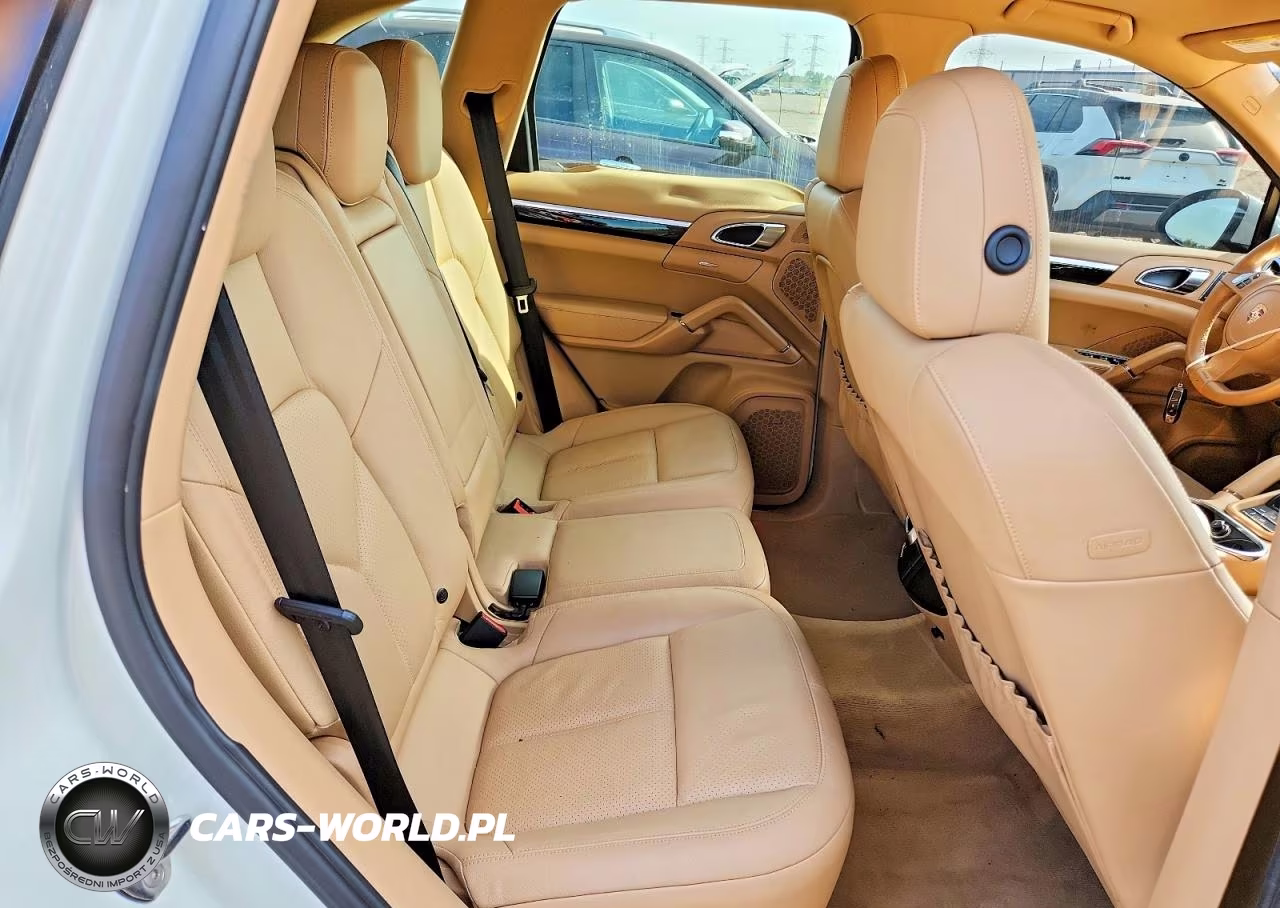 2012 Porsche Cayenne S Hybrid VIN:WP1AE2A28CLA91344 - 11