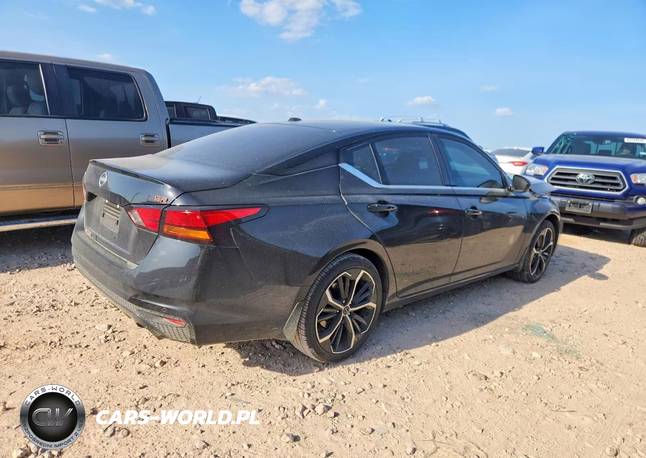 2025 Nissan Altima Sr VIN:1N4BL4CV1SN413135 - 3