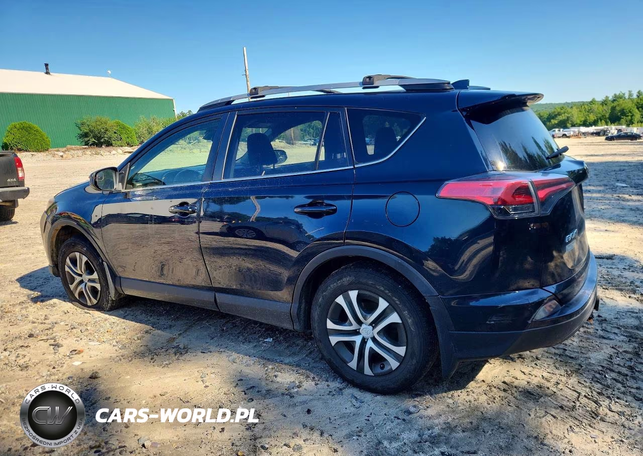 2018 Toyota Rav4 Le VIN:JTMBFREV5JJ745659 - 2