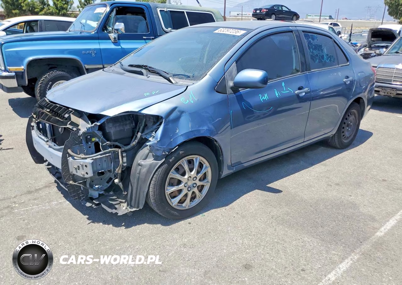 2010 Toyota Yaris Base – zdjęcie 1 z 12