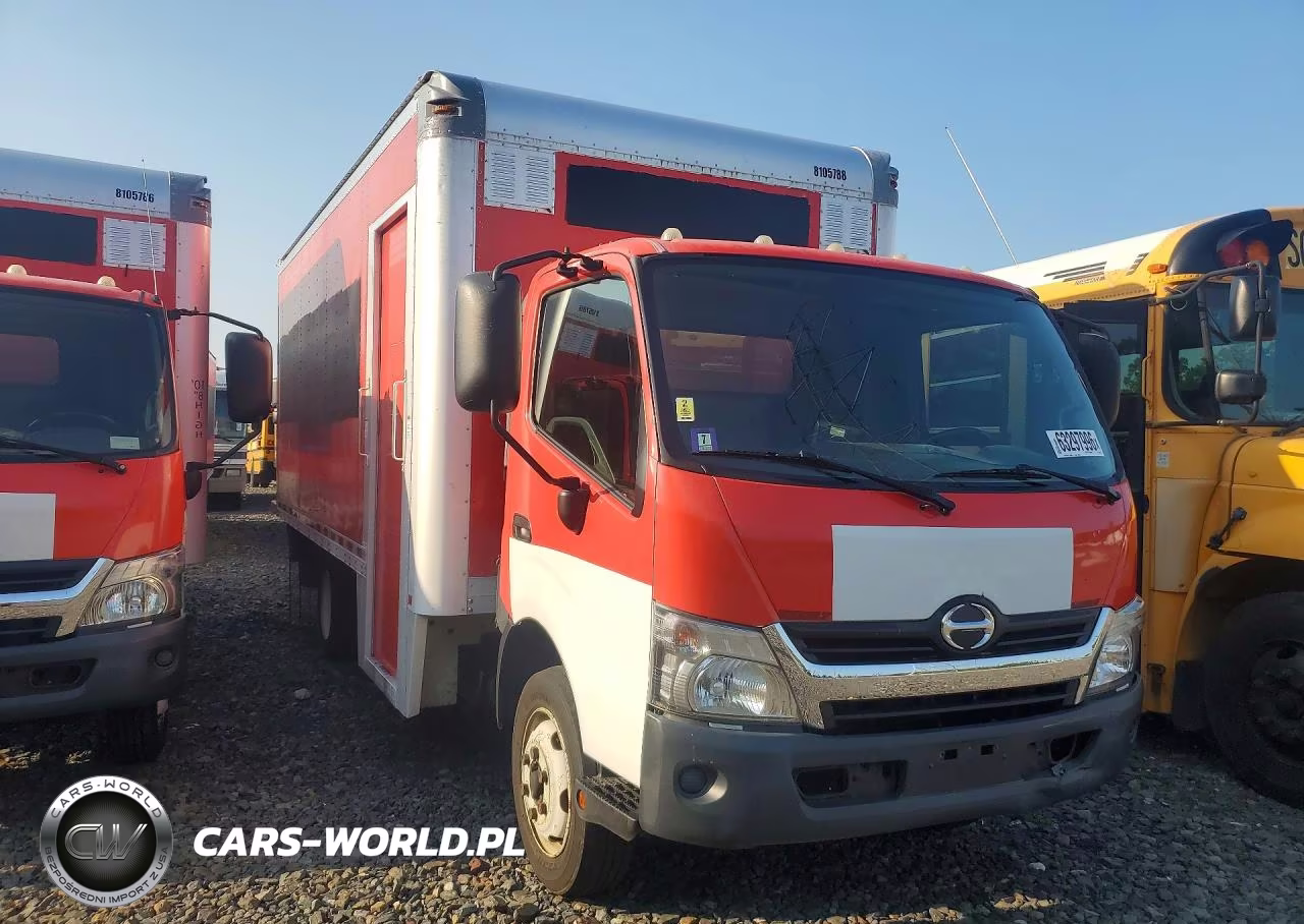 2018 Hino 195 Box Truck VIN:JHHSDM2H5JK006113 - 4
