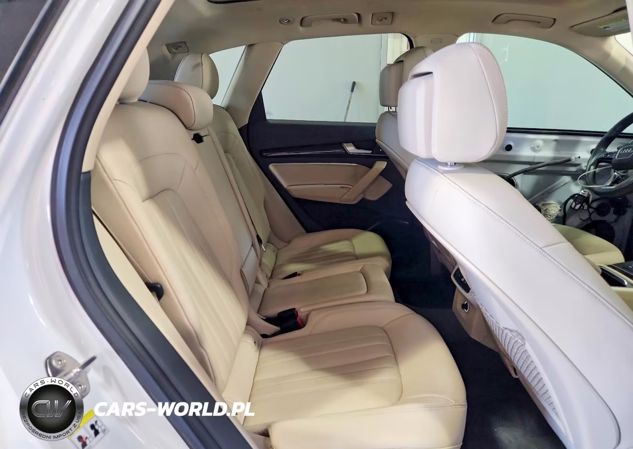 2019 Audi Q5 Premium VIN:WA1ANAFY4K2136142 - 11