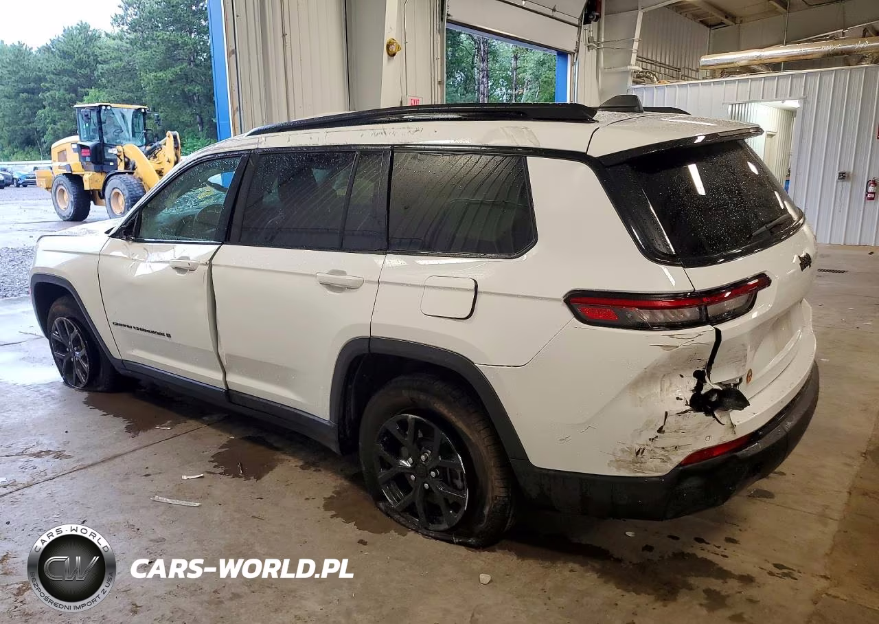2025 Jeep Grand Cherokee L Laredo VIN:1C4RJKAGXS8765202 - 2