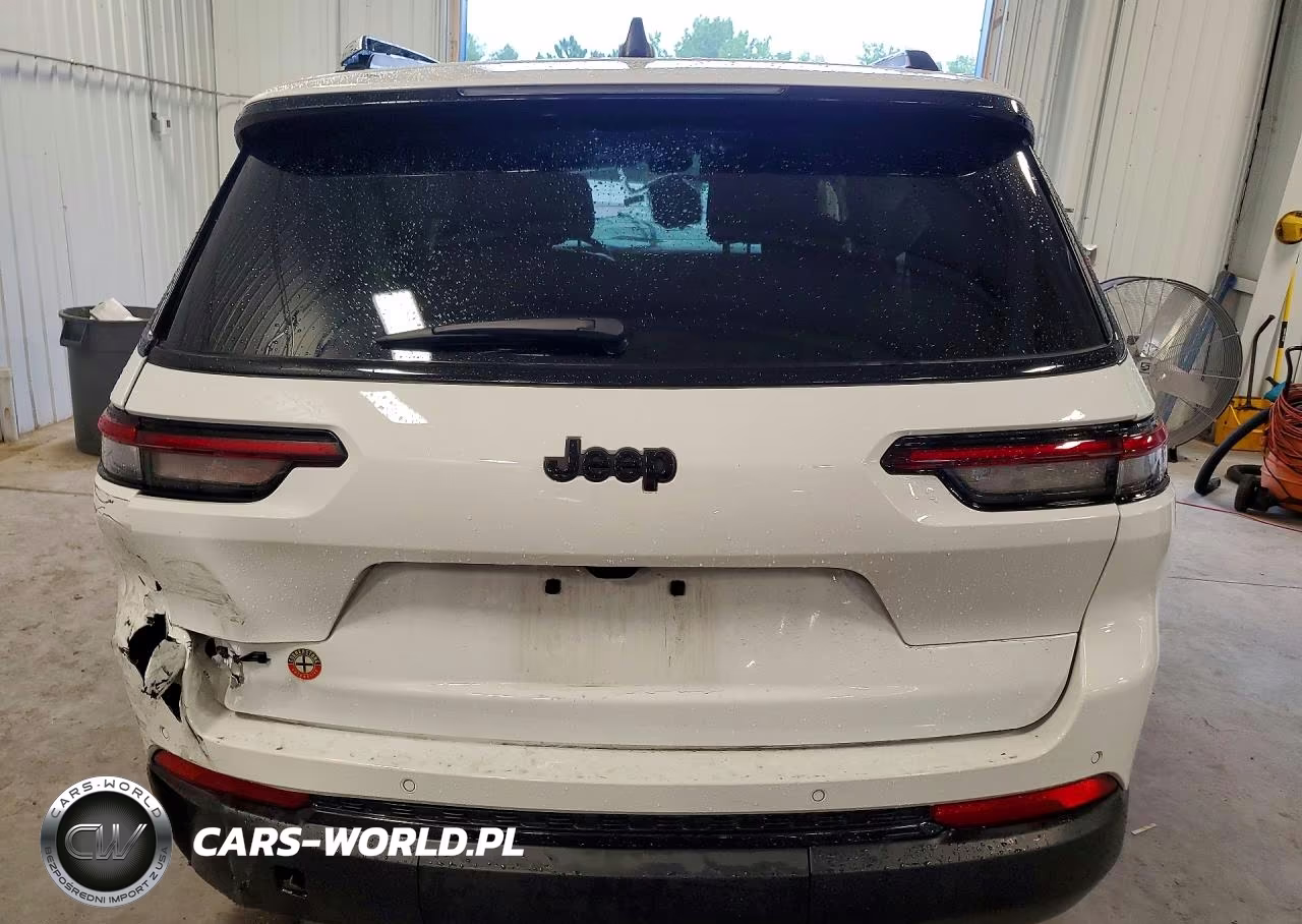 2025 Jeep Grand Cherokee L Laredo VIN:1C4RJKAGXS8765202 - 6