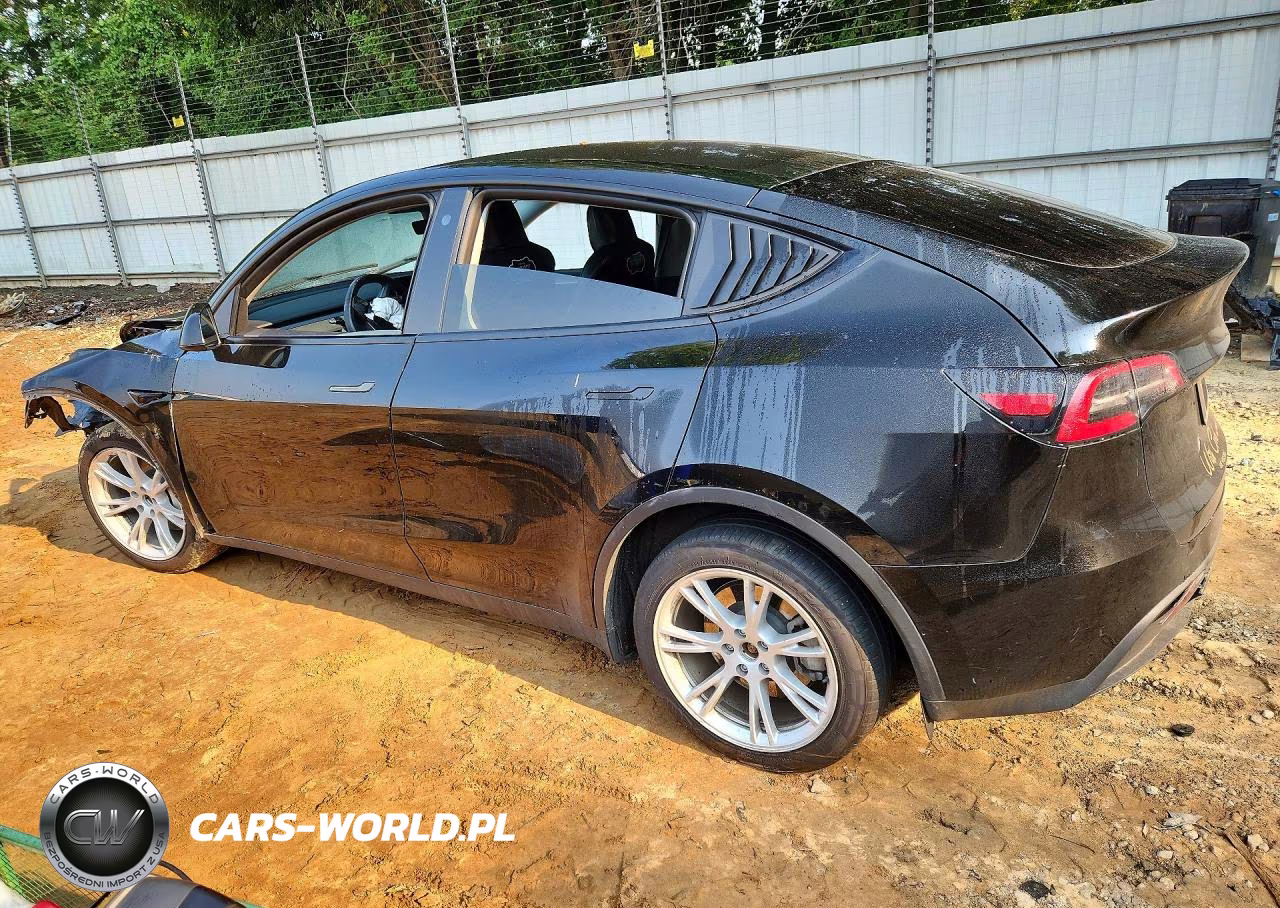 2023 Tesla Model Y VIN:7SAYGDEE8PA127844 - 2