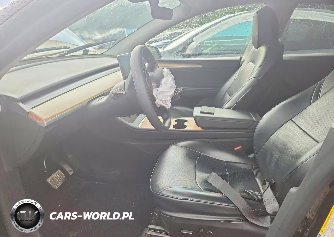 2023 Tesla Model Y VIN:7SAYGDEE8PA127844 - 7