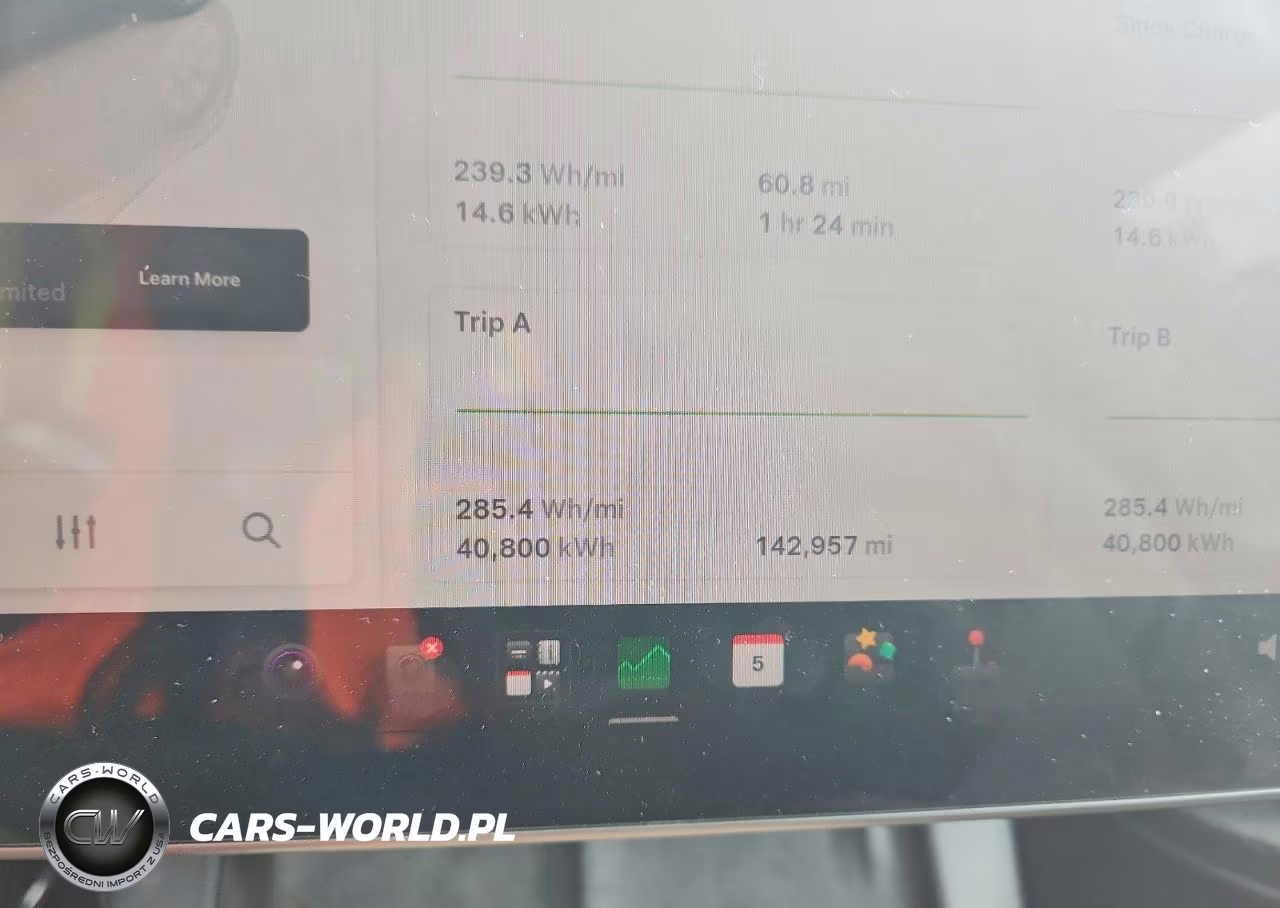 2023 Tesla Model Y VIN:7SAYGDEE8PA127844 - 9
