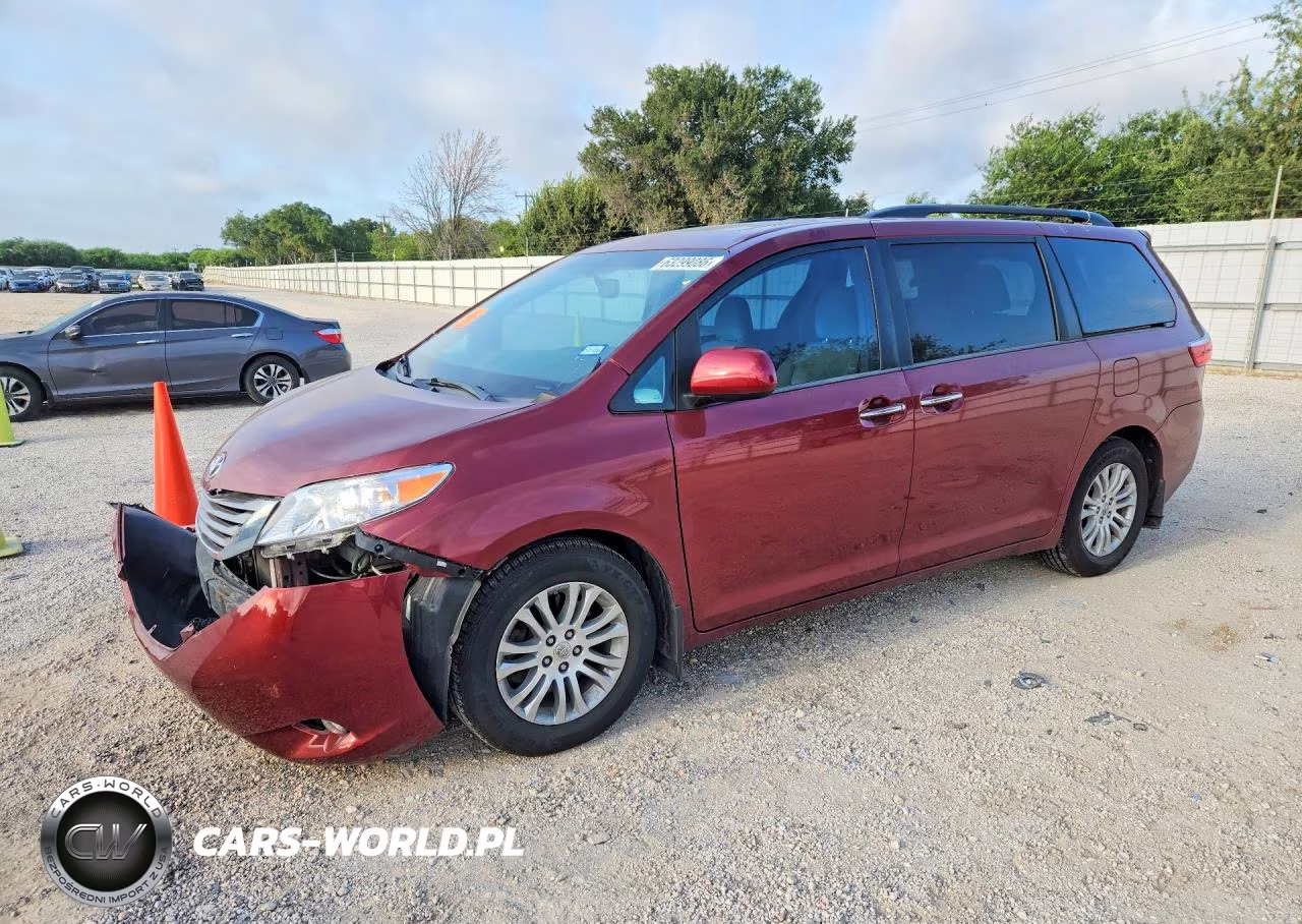 2016 Toyota Sienna Xle 8-Passenger