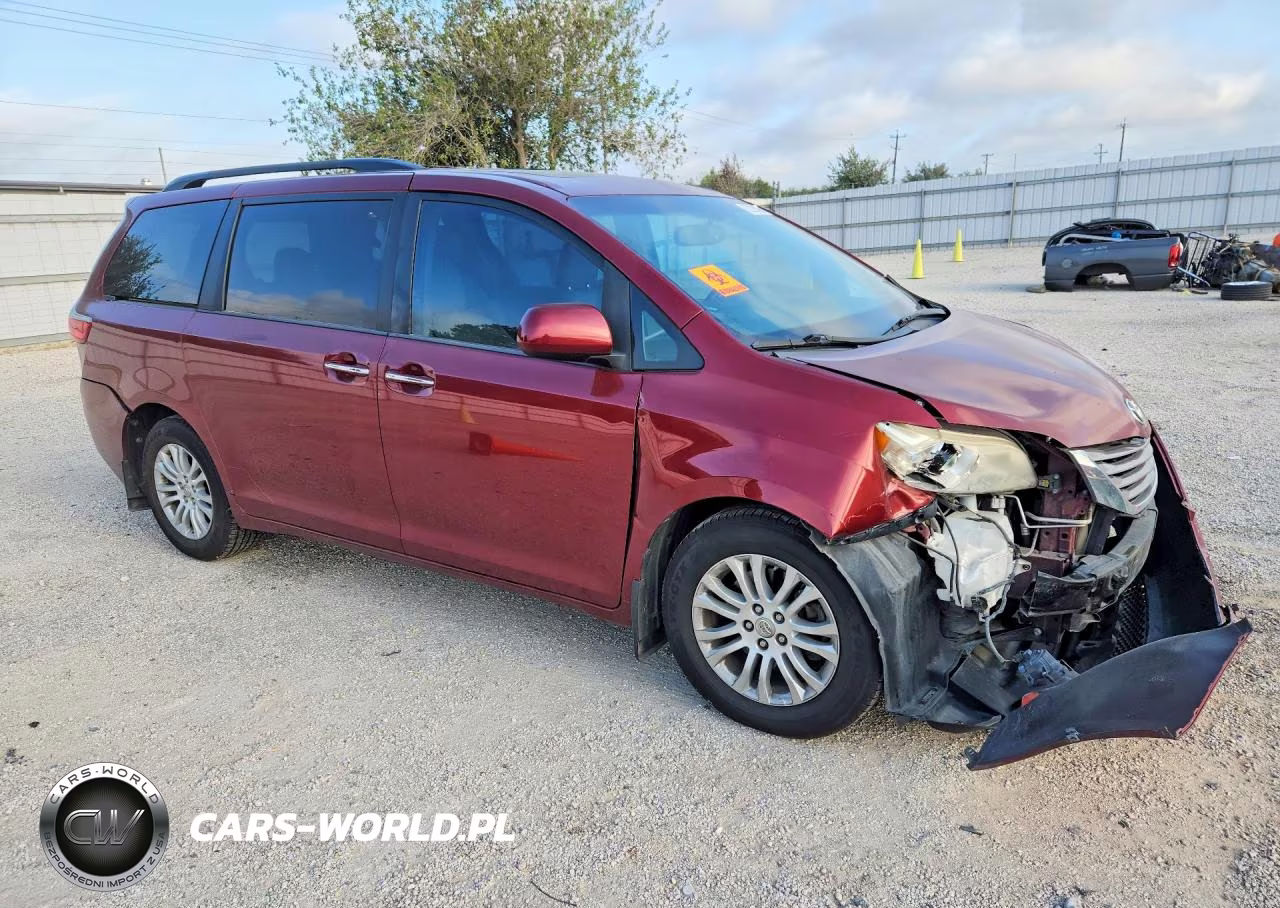 2016 Toyota Sienna Xle 8-Passenger VIN:5TDYK3DC7GS756788 - 4