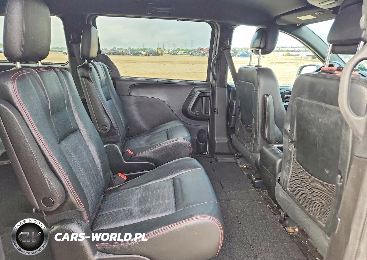 2018 Dodge Grand Caravan Gt VIN:2C4RDGEG5JR220977 - 10