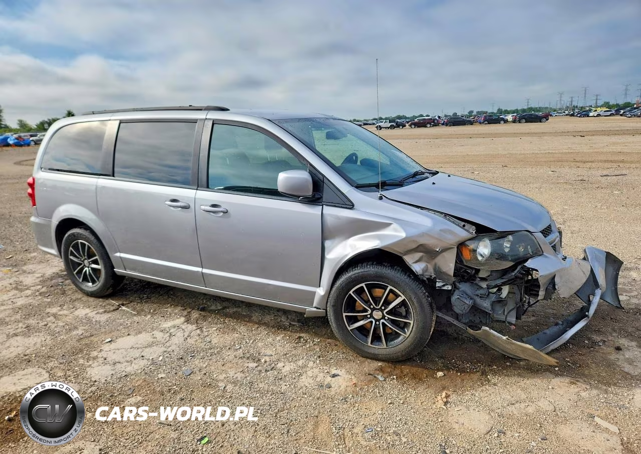 2018 Dodge Grand Caravan Gt VIN:2C4RDGEG5JR220977 - 4