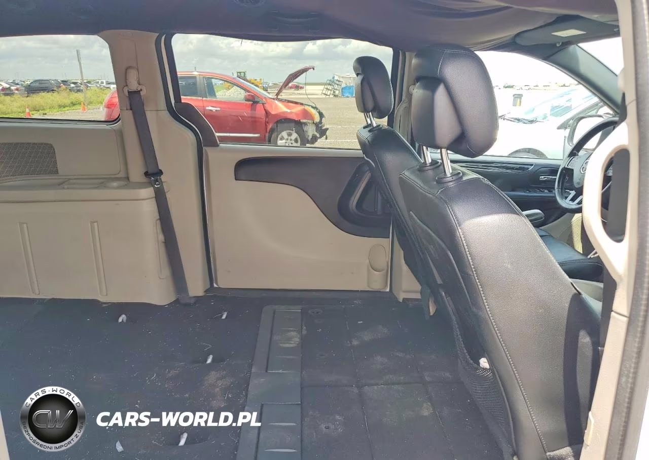 2018 Dodge Grand Caravan Sxt VIN:2C4RDGCG6JR239427 - 11