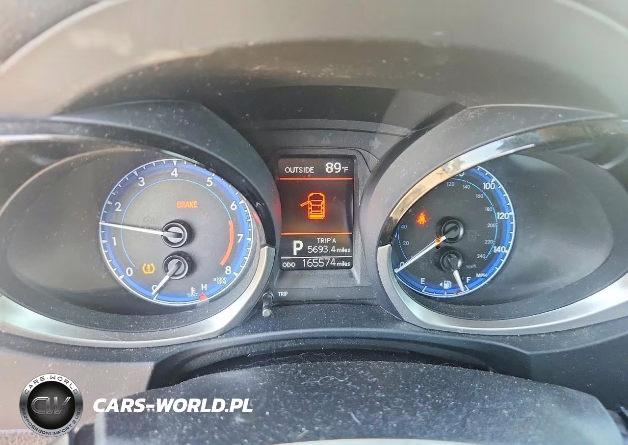 2016 Toyota Corolla S Plus VIN:5YFBURHE2GP443882 - 9