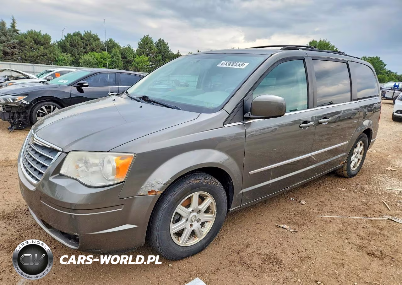 2010 Chrysler Town & Country Touring