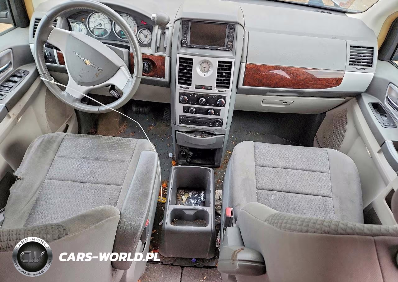 2010 Chrysler Town & Country Touring VIN:2A4RR5D13AR300355 - 8