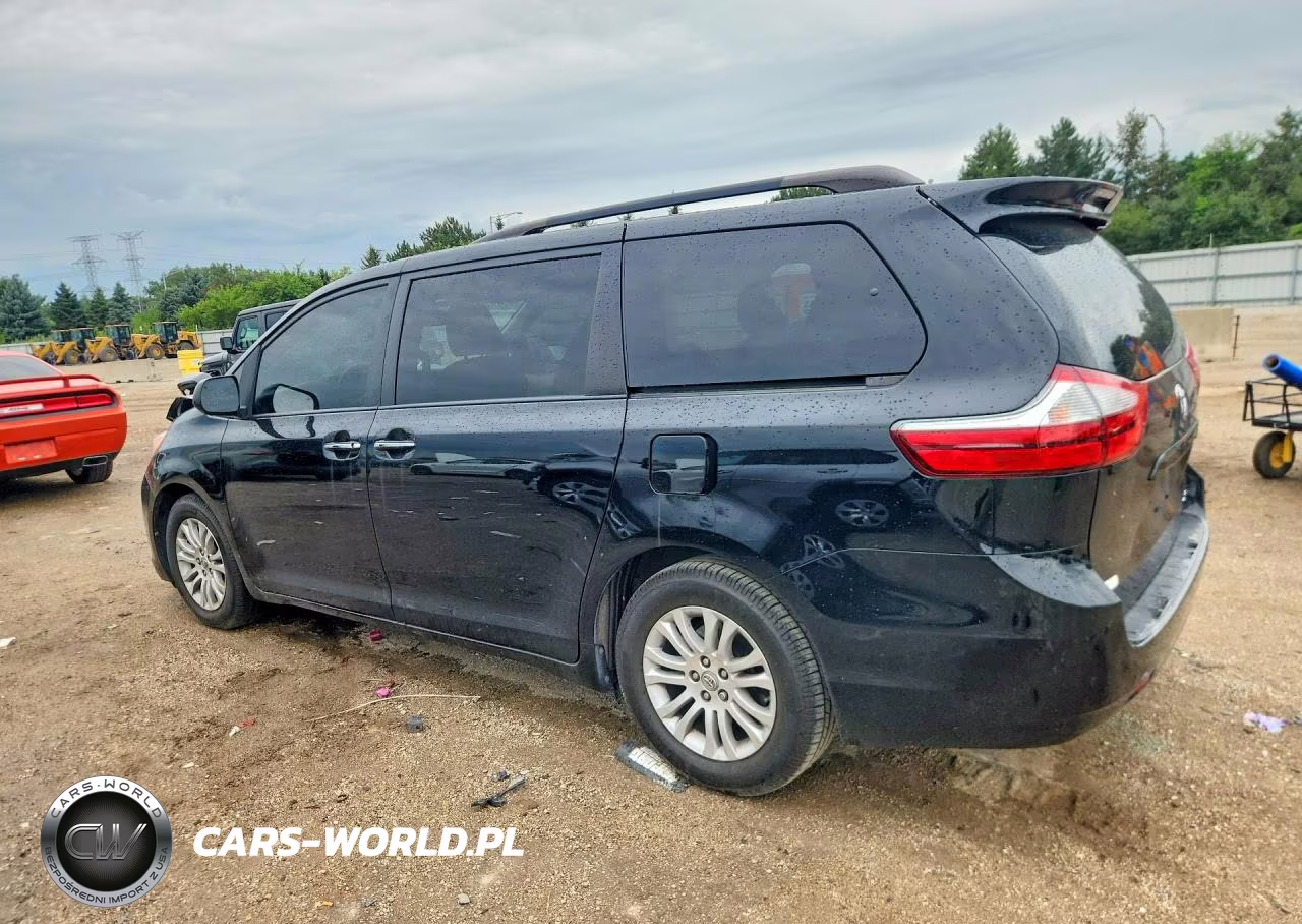 2015 Toyota Sienna Xle 8-Passenger VIN:5TDYK3DC9FS680747 - 2