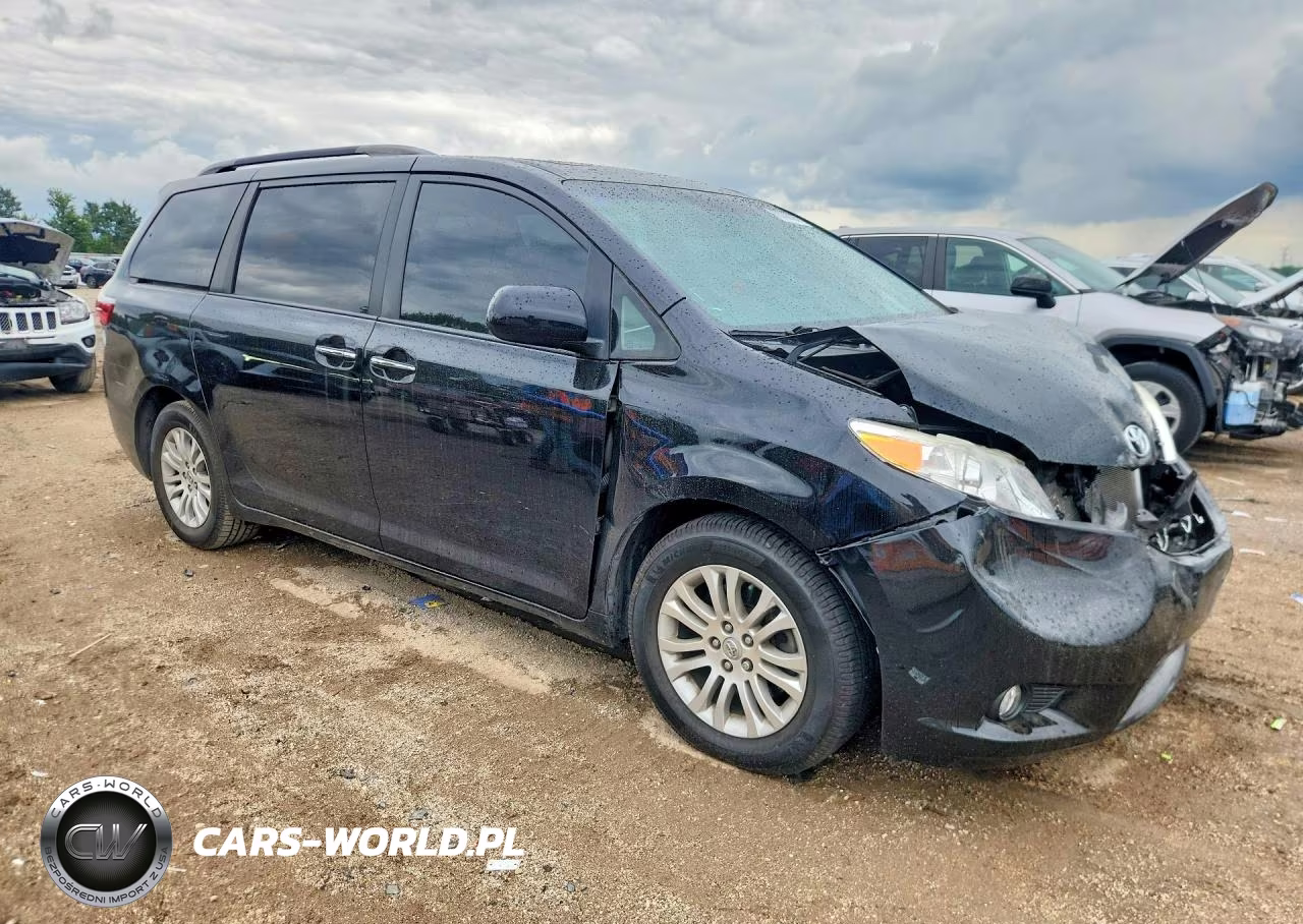2015 Toyota Sienna Xle 8-Passenger VIN:5TDYK3DC9FS680747 - 4