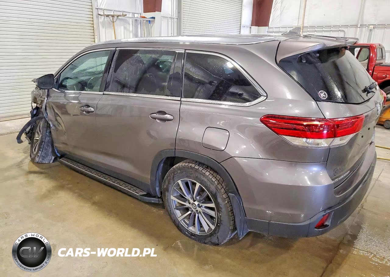 2019 Toyota Highlander Xle VIN:5TDJZRFHXKS592650 - 2