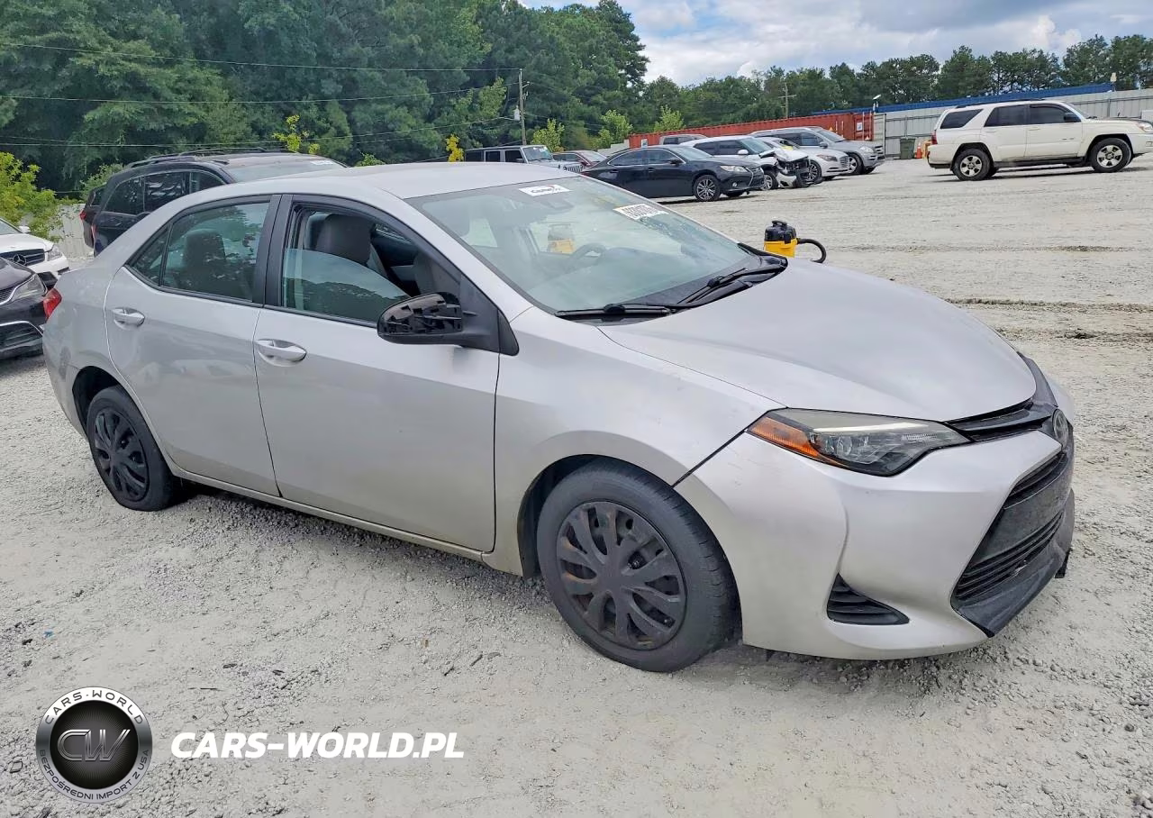2019 Toyota Corolla Le VIN:5YFBURHE3KP896868 - 4