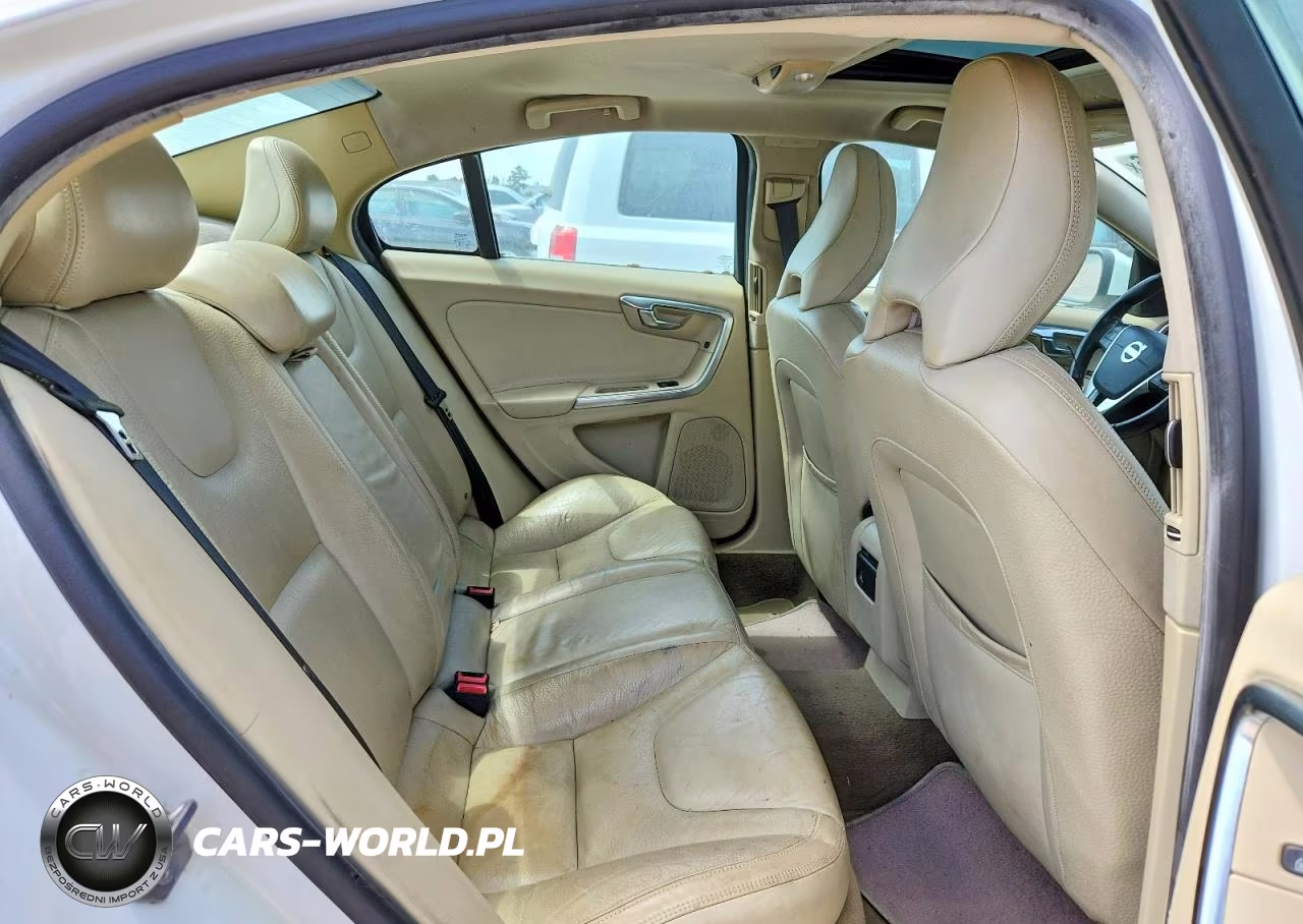 2014 Volvo S60 T5 VIN:YV1612FS2E2276035 - 10
