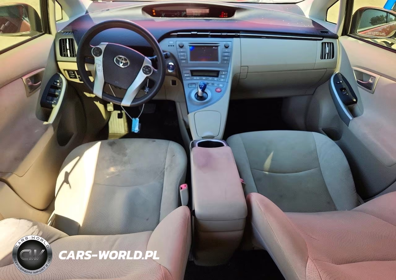 2012 Toyota Prius Two VIN:JTDKN3DU1C5397122 - 8