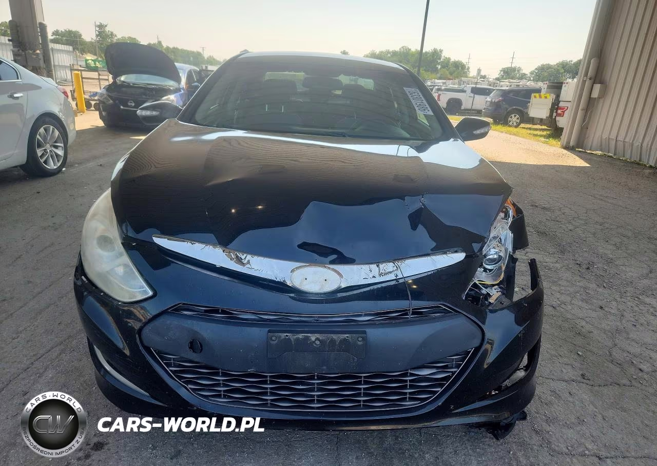 2013 Hyundai Sonata Hybrid VIN:KMHEC4A43DA082694 - 5