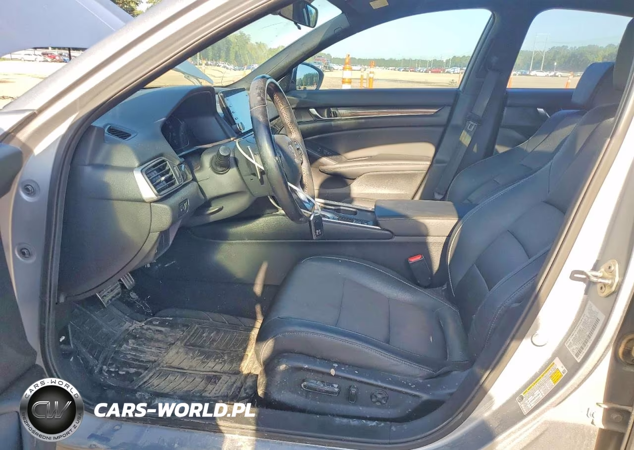 2019 Honda Accord Sport VIN:1HGCV1F3XKA142120 - 7