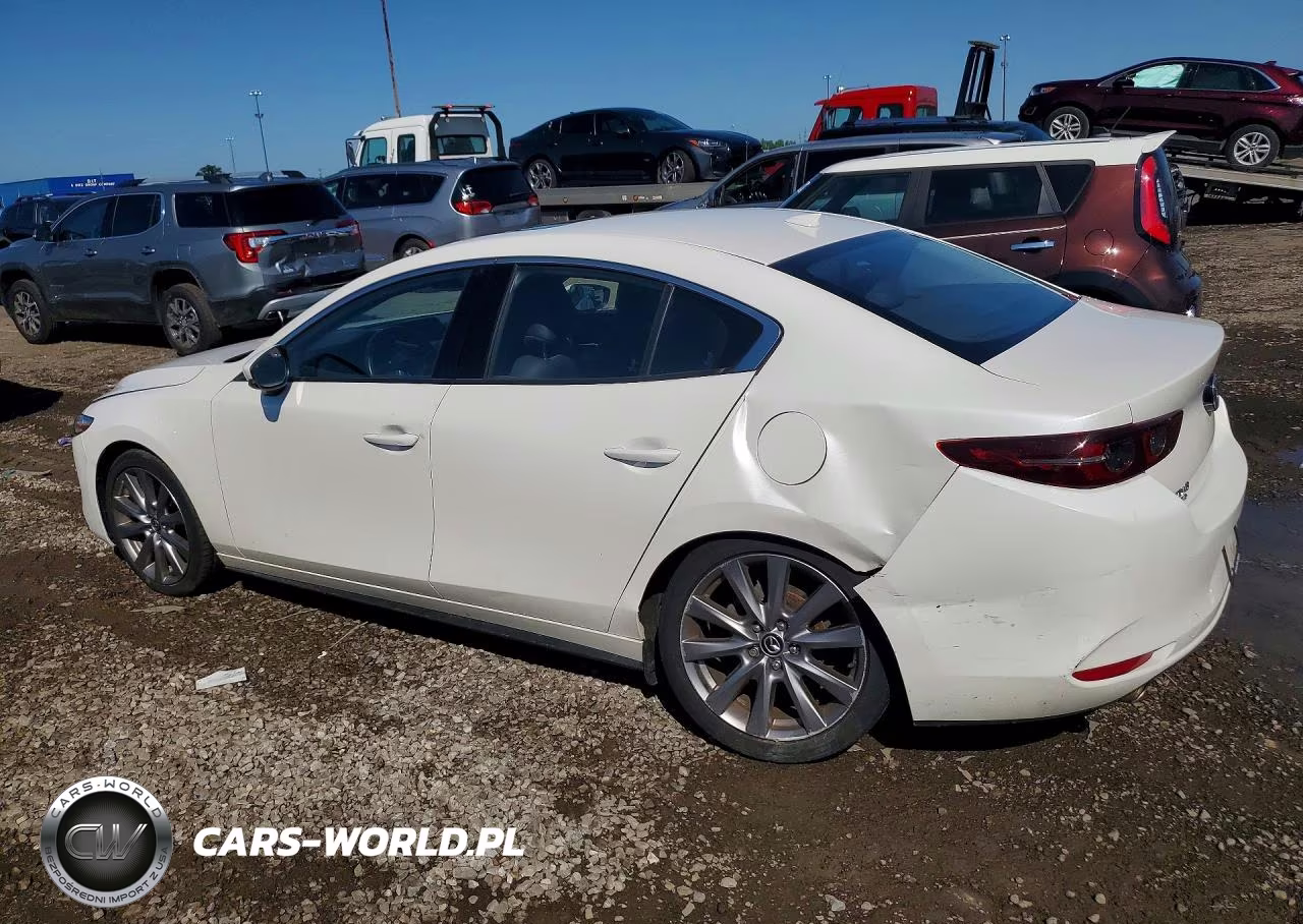 2019 Mazda 3 Premium VIN:JM1BPBEM0K1131101 - 2