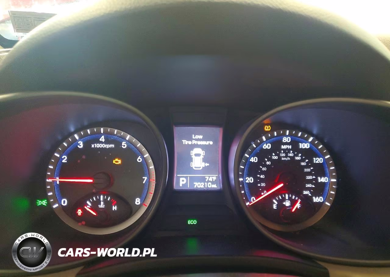 2015 Hyundai Santa Fe Sport 2.4L VIN:5XYZUDLB6FG252094 - 9
