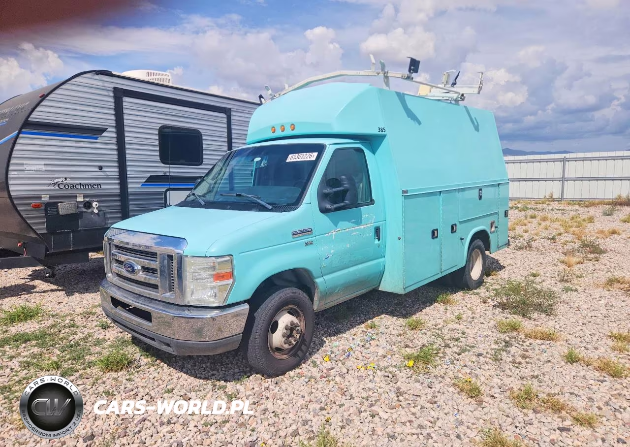2016 Ford Econoline E350 Super Duty Cutaway Van