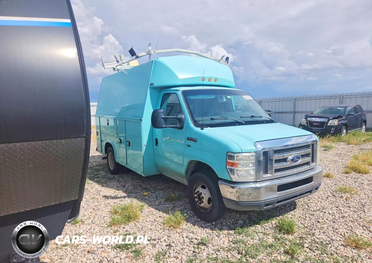2016 Ford Econoline E350 Super Duty Cutaway Van VIN:1FDWE3FL1GDC41952 - 4