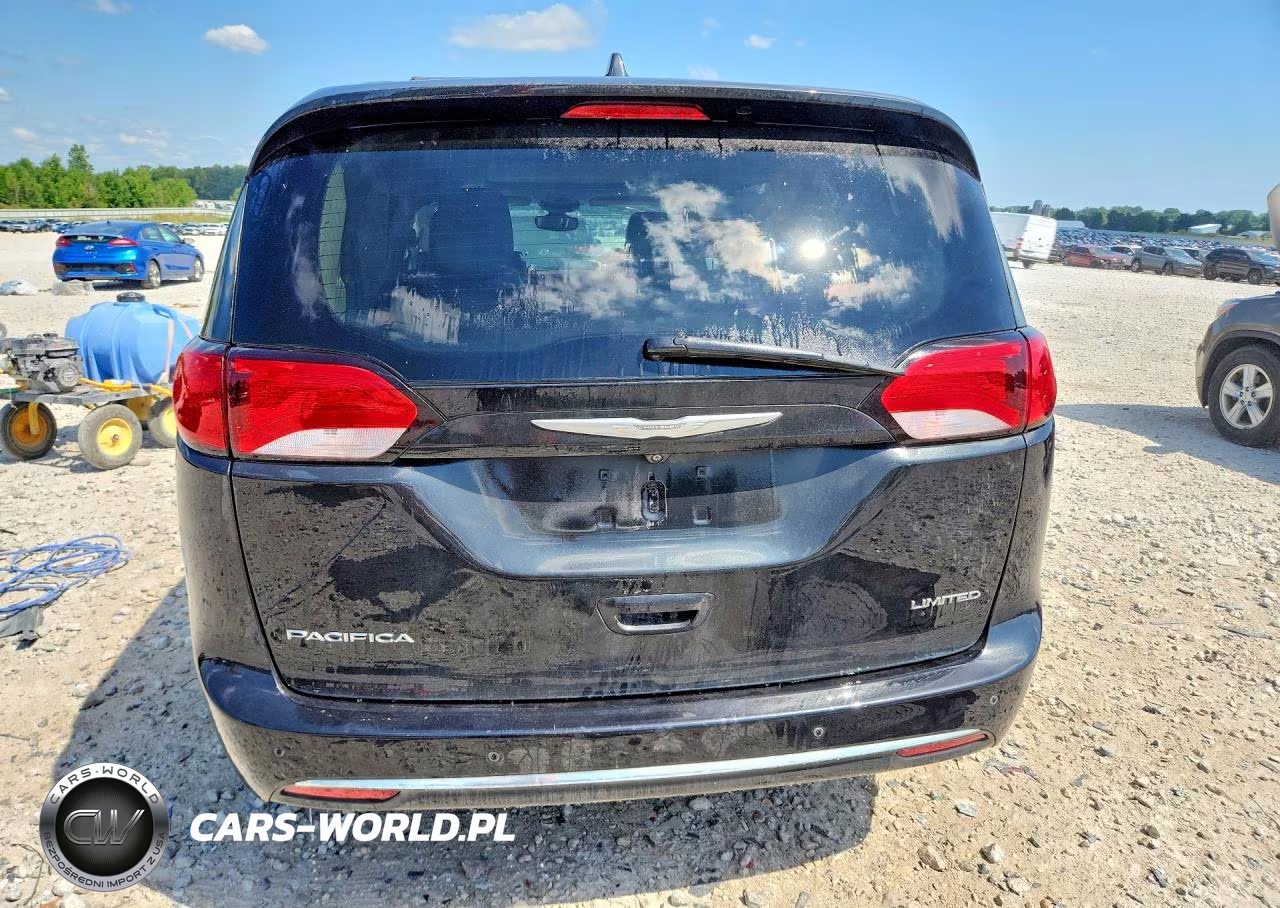 2017 Chrysler Pacifica Limited VIN:2C4RC1GG3HR528608 - 6