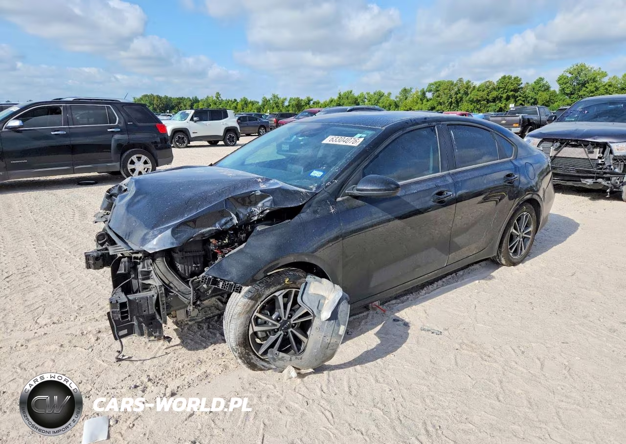 2022 Kia Forte Lxs – zdjęcie 1 z 12