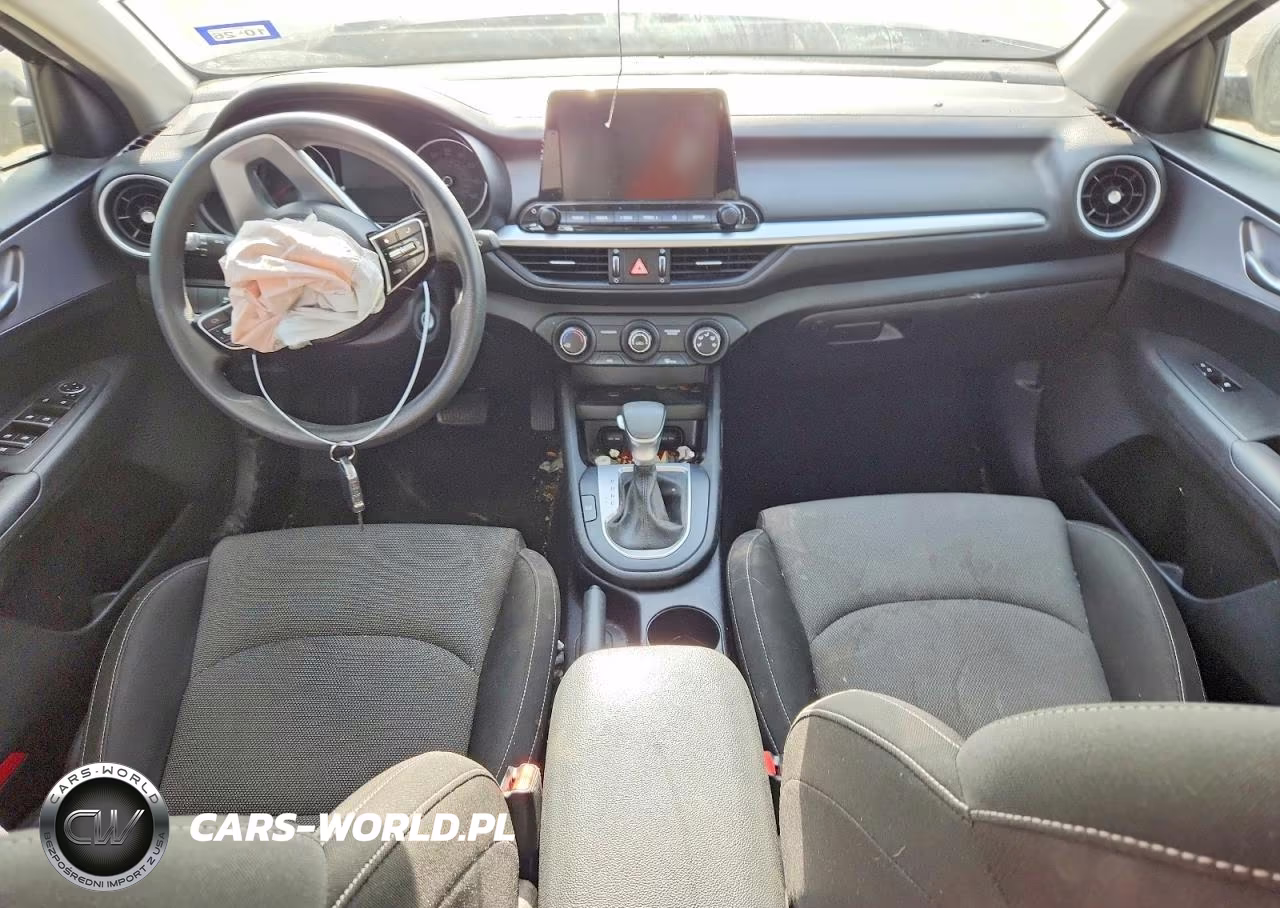 2022 Kia Forte Lxs VIN:3KPF24AD0NE461596 - 8