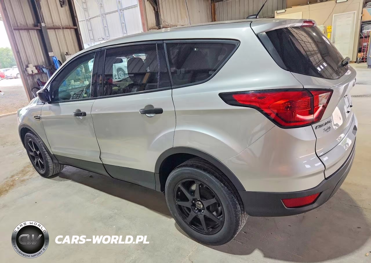 2019 Ford Escape S VIN:1FMCU0F71KUA95861 - 2