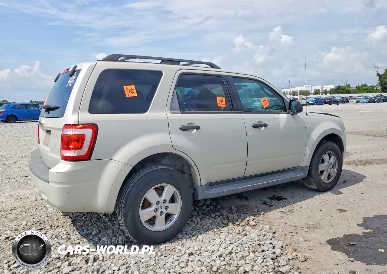 2009 Ford Escape Xlt VIN:1FMCU03799KA36664 - 3