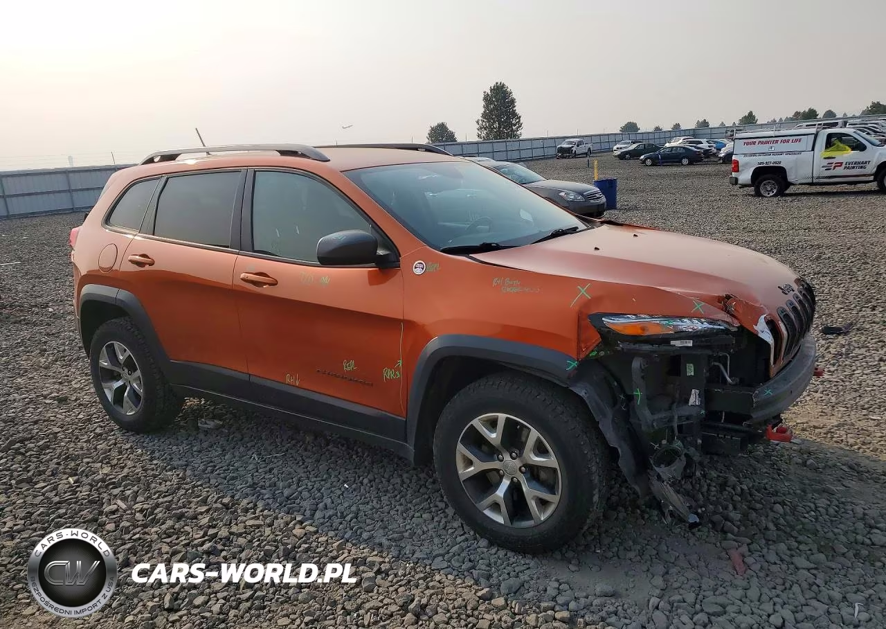 2015 Jeep Cherokee Trailhawk VIN:1C4PJMBB3FW513413 - 4
