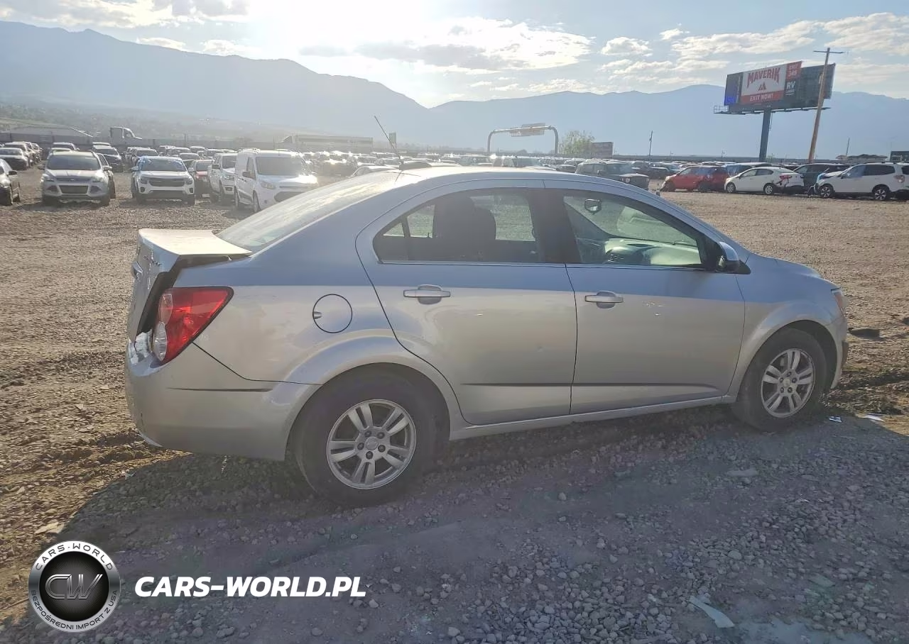 2015 Chevrolet Sonic Lt VIN:1G1JC5SH4F4106859 - 3