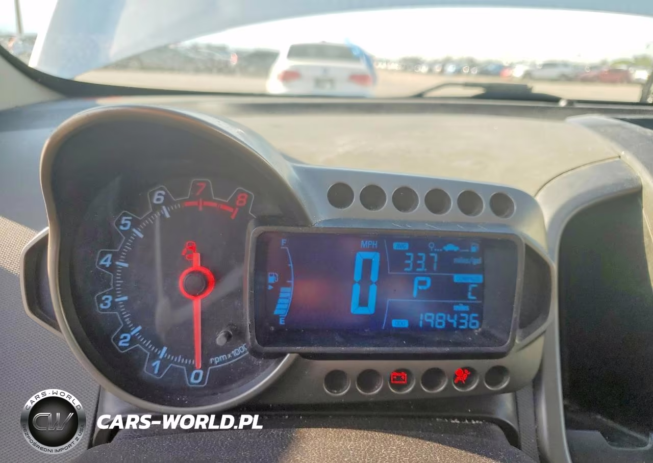 2015 Chevrolet Sonic Lt VIN:1G1JC5SH4F4106859 - 9