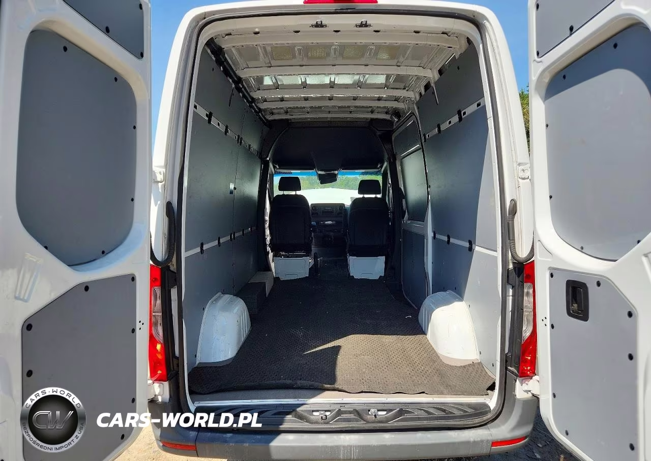 2024 Mercedes-Benz Sprinter 2500 Delivery Van VIN:W1Y4NBHY2RT185605 - 10