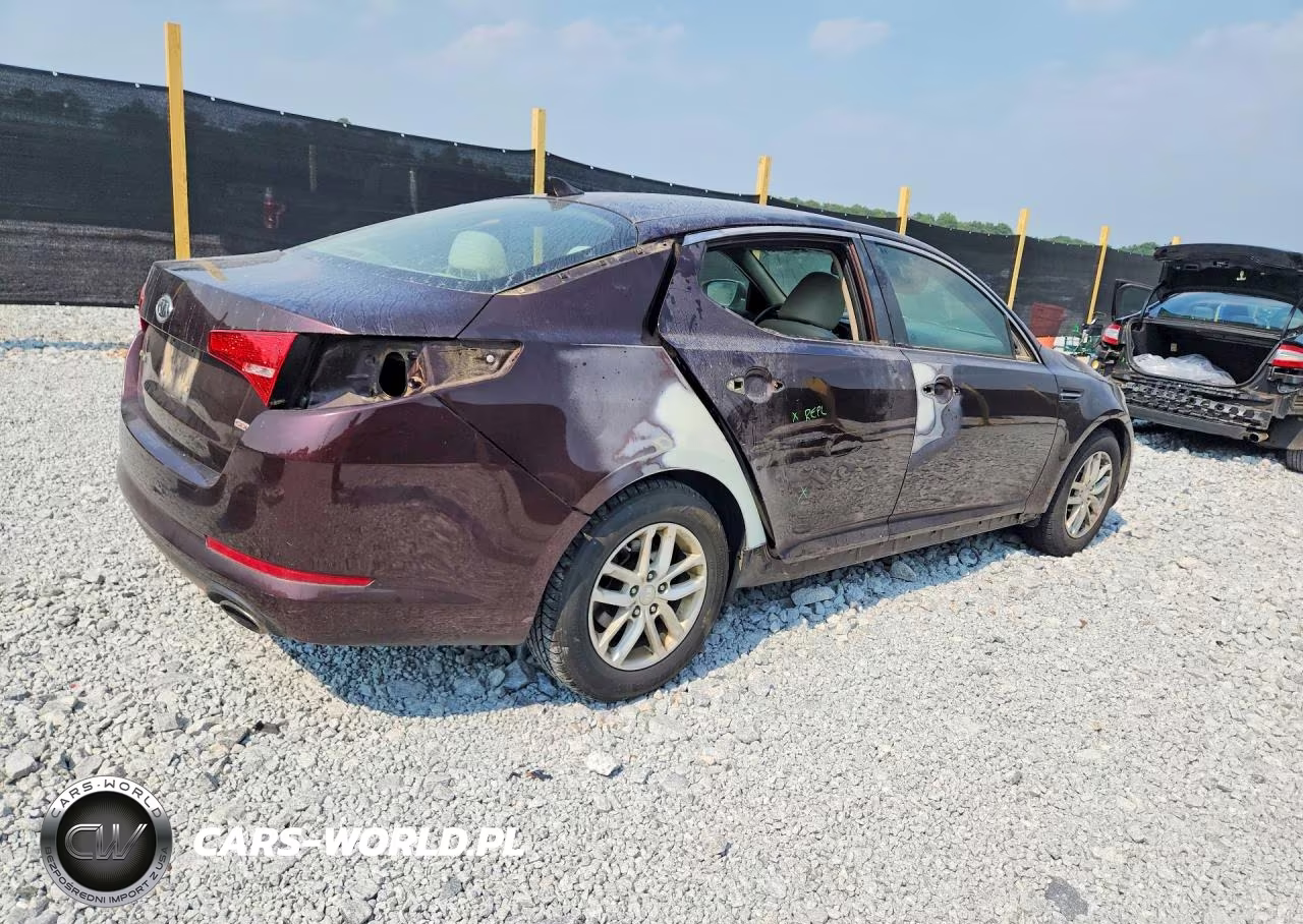 2012 Kia Optima Lx VIN:5XXGM4A73CG058905 - 3