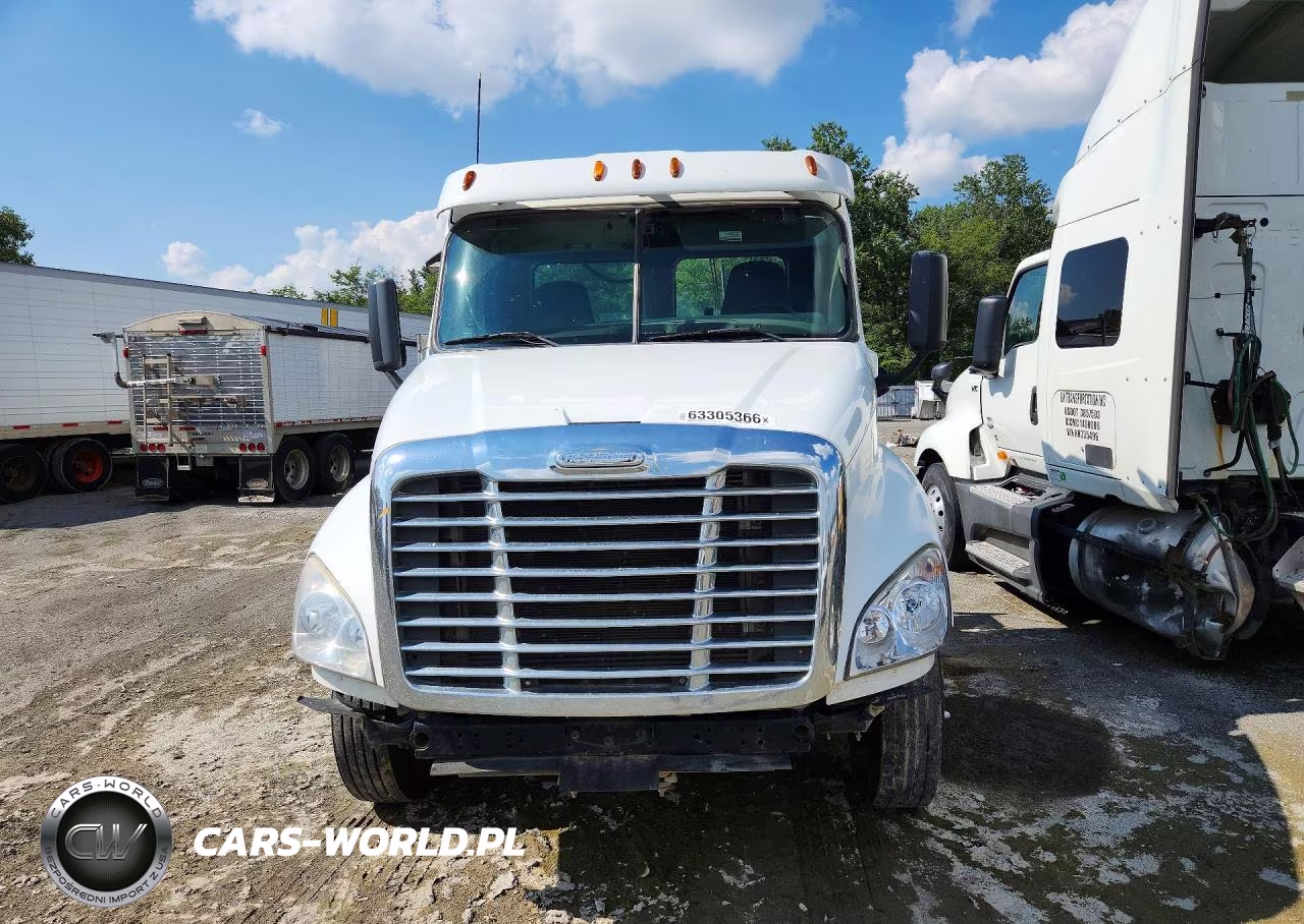 2015 Freightliner Cascadia Semi Truck VIN:3AKJGEBG7FSGT0967 - 5