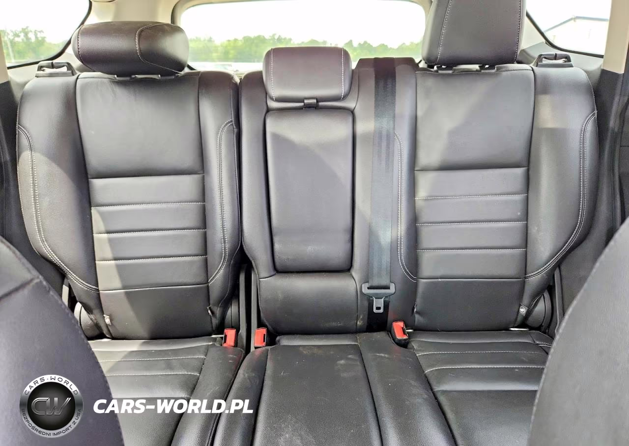 2016 Ford Escape Titanium VIN:1FMCU9J95GUC58449 - 10