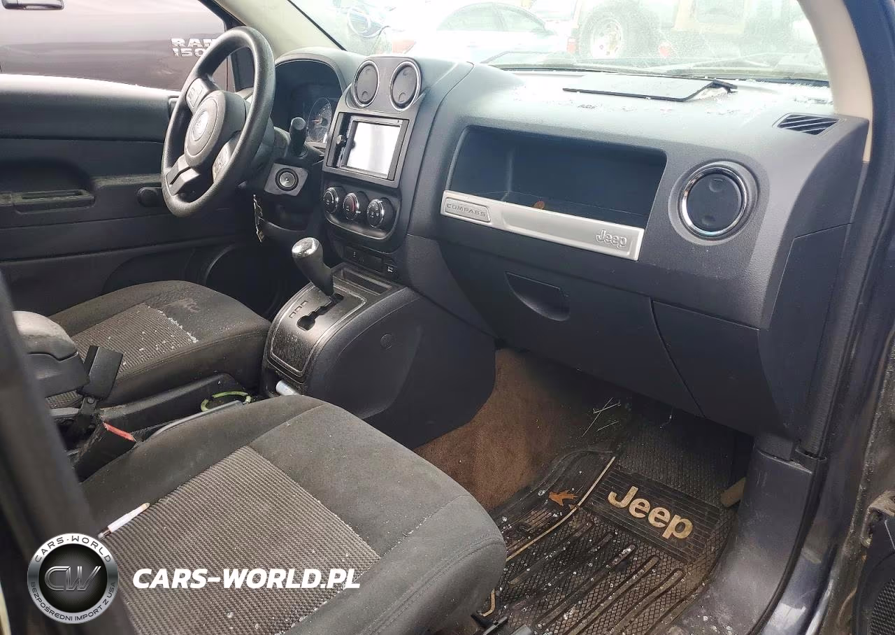 2014 Jeep Compass Sport VIN:1C4NJCBA2ED796941 - 8