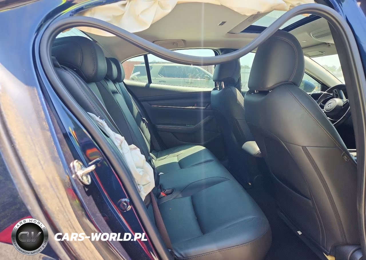 2024 Mazda Mazda3 2.5 S Preferred VIN:3MZBPACM5RM435600 - 10