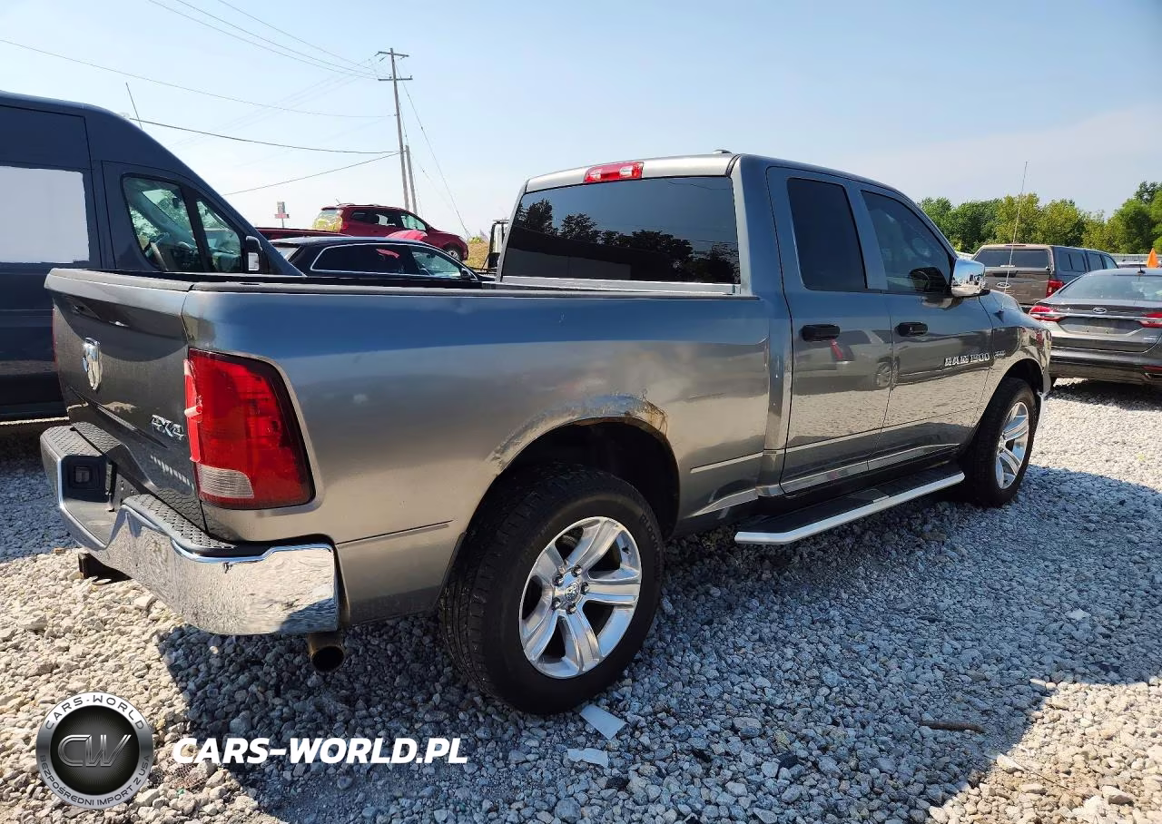 2011 Dodge Ram 1500 VIN:1D7RV1GT3BS650565 - 3