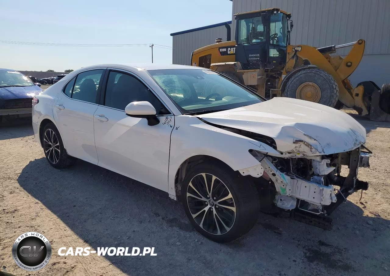 2018 Toyota Camry Se VIN:4T1B11HK2JU527125 - 4