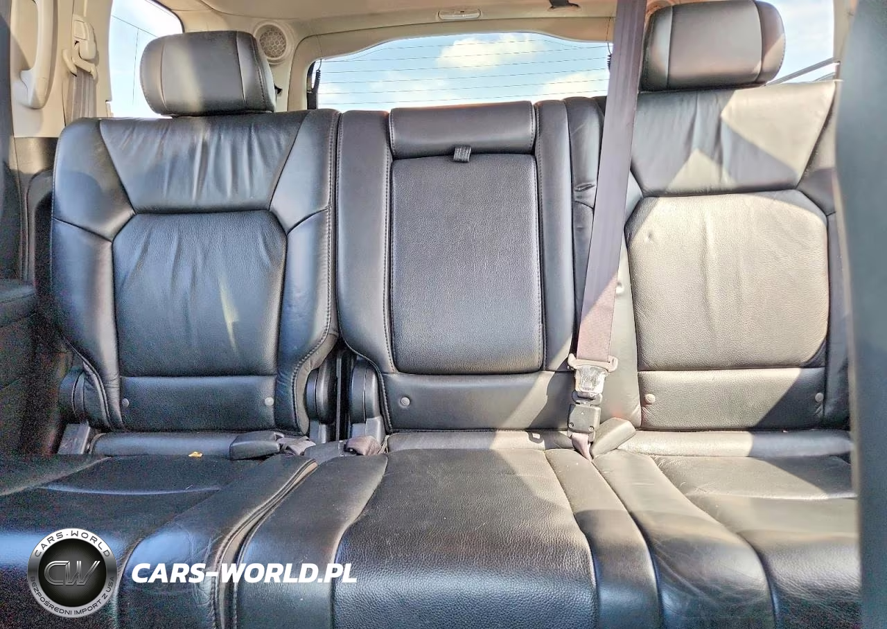 2011 Honda Pilot Touring VIN:5FNYF4H91BB054293 - 10