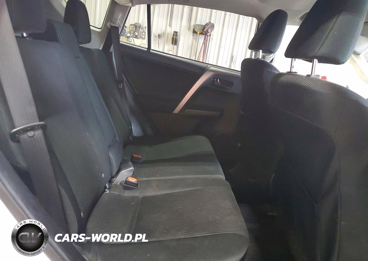 2018 Toyota Rav4 Le VIN:JTMBFREVXJJ243424 - 10