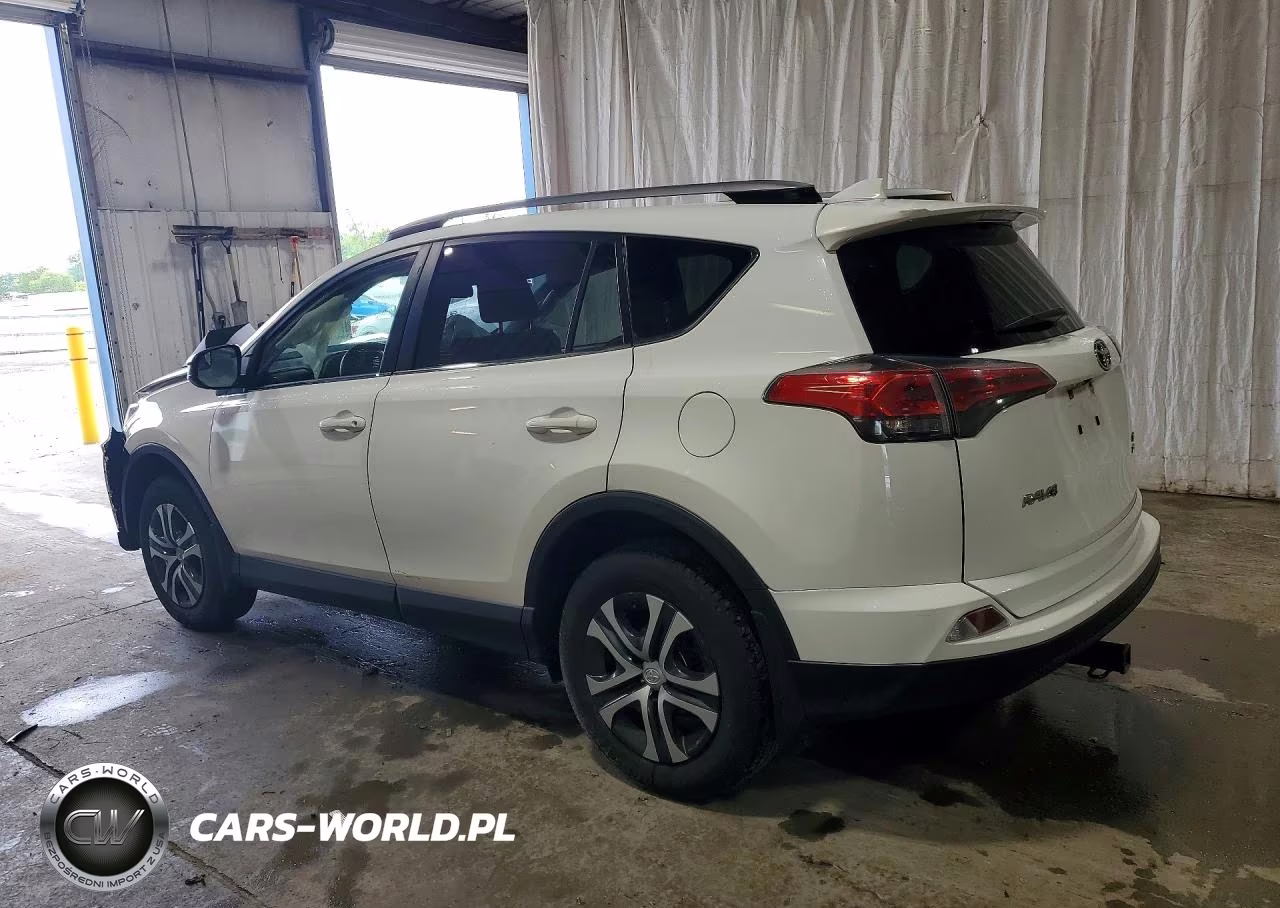 2018 Toyota Rav4 Le VIN:JTMBFREVXJJ243424 - 2